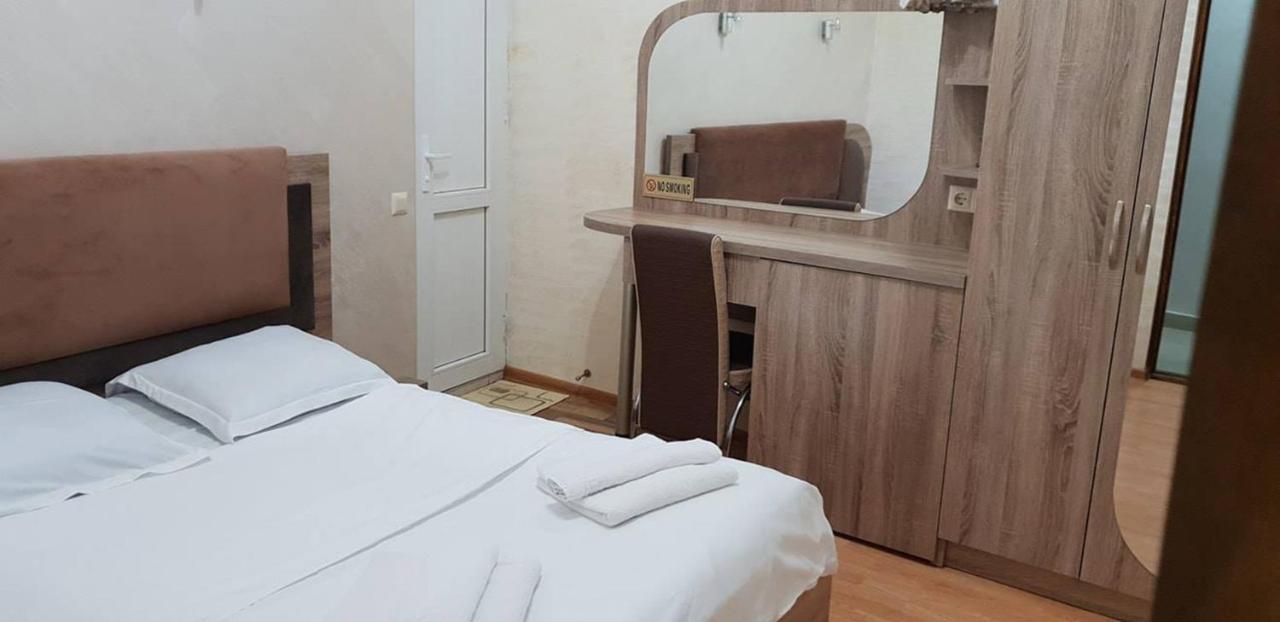 Hotel Old Star Batumi Zewnętrze zdjęcie